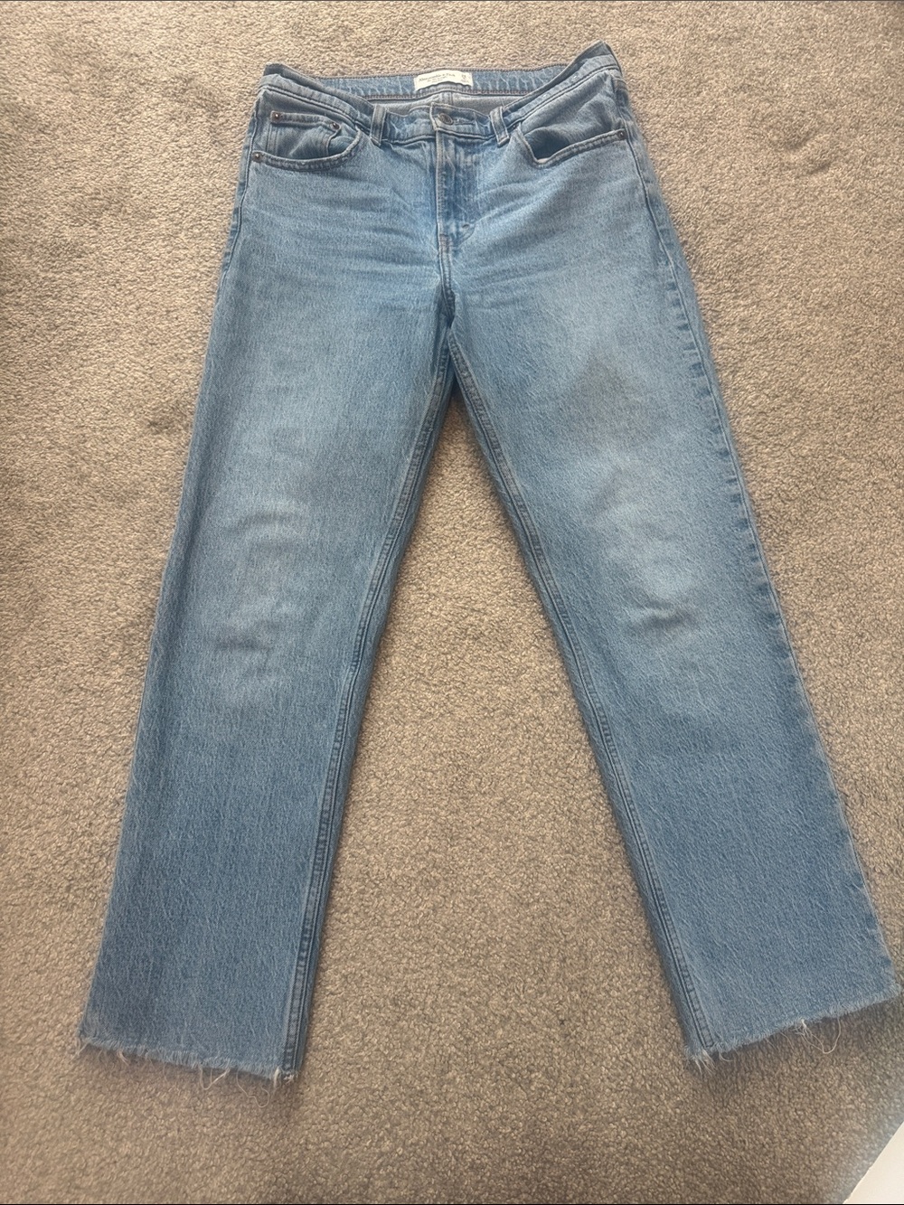 Abercrombie & Fitch Light Wash 90s Straight-Leg Mid Rise Jeans
